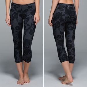 Lululemon | Wunder Under II Crop | Inky Floral 10